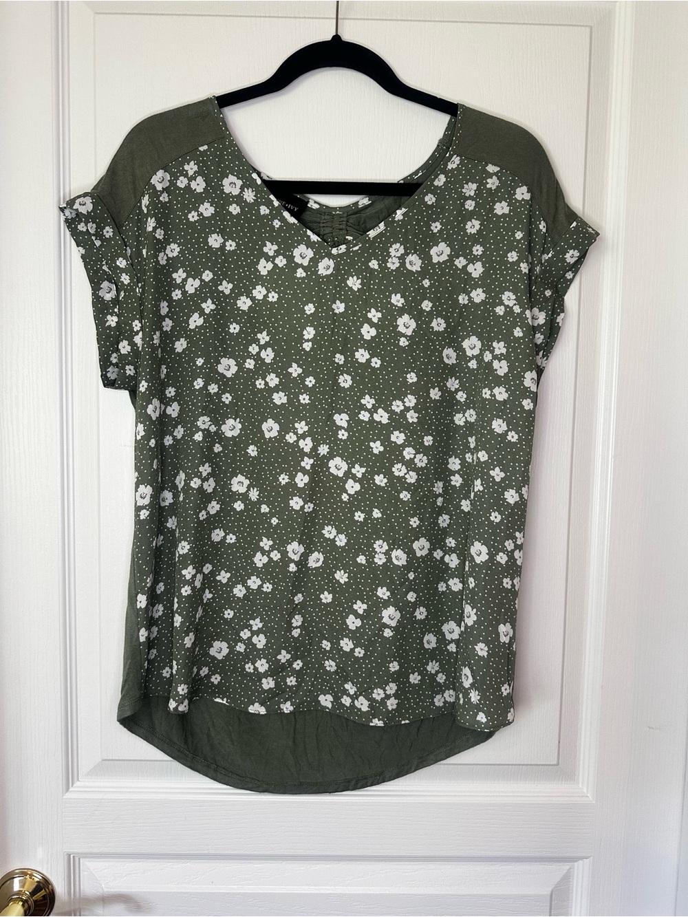 Olive Green Short Sleeve Floral V-Neck Tee